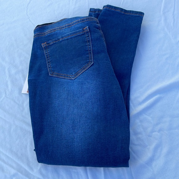 Love SoHo Maternity Jeans Size Small - Picture 8 of 14